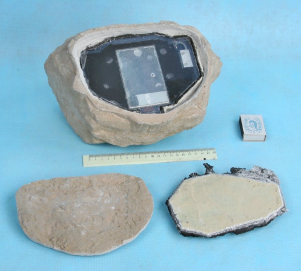 00 uk mi6 spy rock 01 12