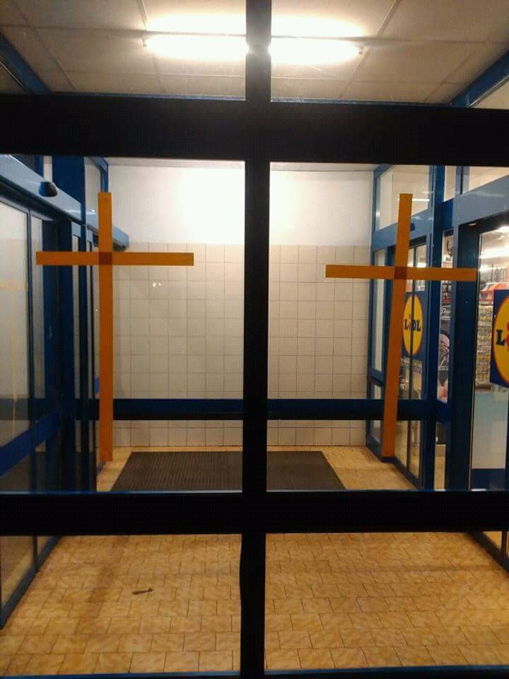 Uk4SKQU