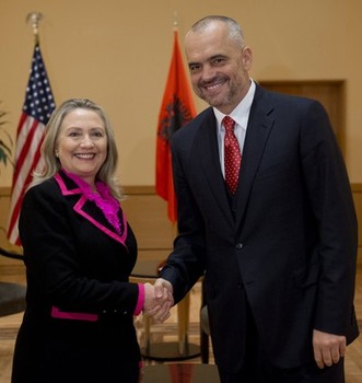 Russia Asks CIA: Why Did Hillary Clinton Just Buy $137 Million Worth Of Illegal Arms? 3 Hillary Clinton (left) and Albanian Xhakja Clan mafia crime leader Edi Rama (right)