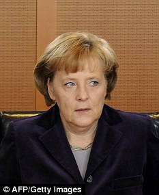Man who broke the Bank of England, George Soros, 'at centre of hedge funds plot to cash in on fall of the euro' 3 article 1253791 08719FCA000005DC