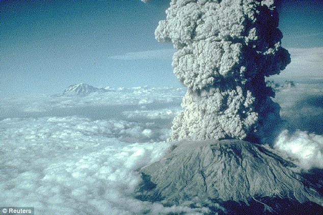World's largest volcano in Yellowstone National Park to wipe out two-thirds of US? 4 article 1350123 01A00E370000044D