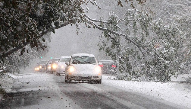 Millions left Without Power as New York hit by Snow Storm 3 article 2054719 0E974CA400000578