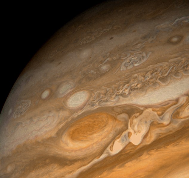 Voyager probe Reaches Outer Limits of the Solar System 5 article 0 0F13993A00000578