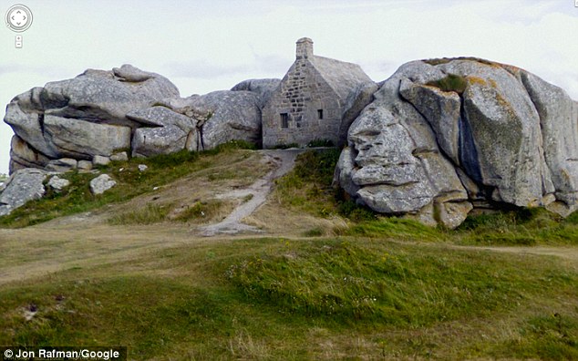 Funny Google Street View Images to feature in London Art Exhibition 7 article 2179219 14391D01000005DC