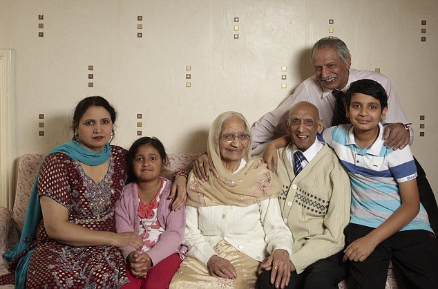 World's Longest Married Couple Share Their Secrets 5 article 2226145 15C680D0000005DC
