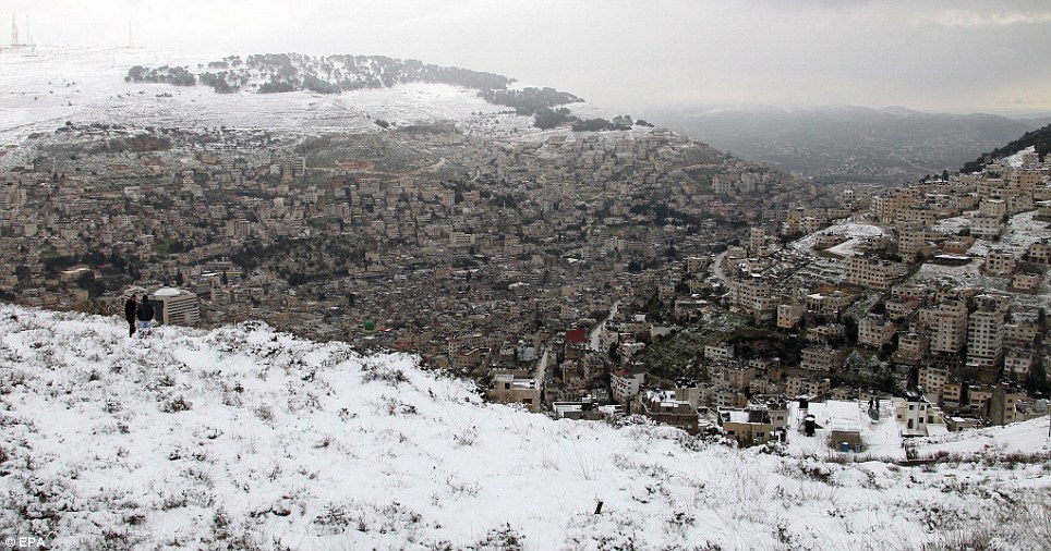 First snowstorm in 100 years hits Middle East 6 article 2260223 16DB45B1000005DC