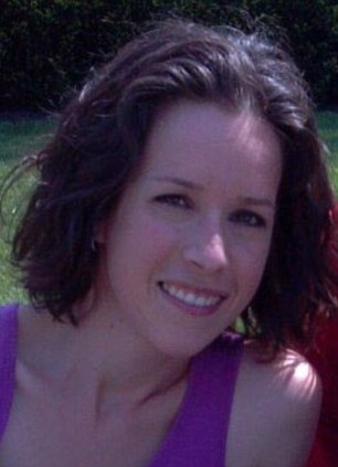 Pregnant Nurse Fired for Refusing Flu Shot 1 article 2528129 1A43223A00000578