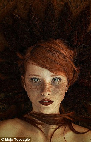 2AE2BDB700000578 3176475 Photographer Maja has explained that the photo series is designe a 16 1438071236708