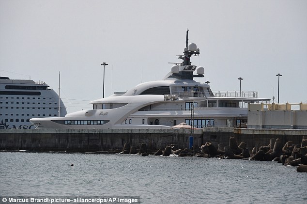 Putin has a $200 Billion wealth, 58 Planes, Helicopters, Yachts and 20 Palaces 2 3D74462D00000578 0 image a 147 1487607397934