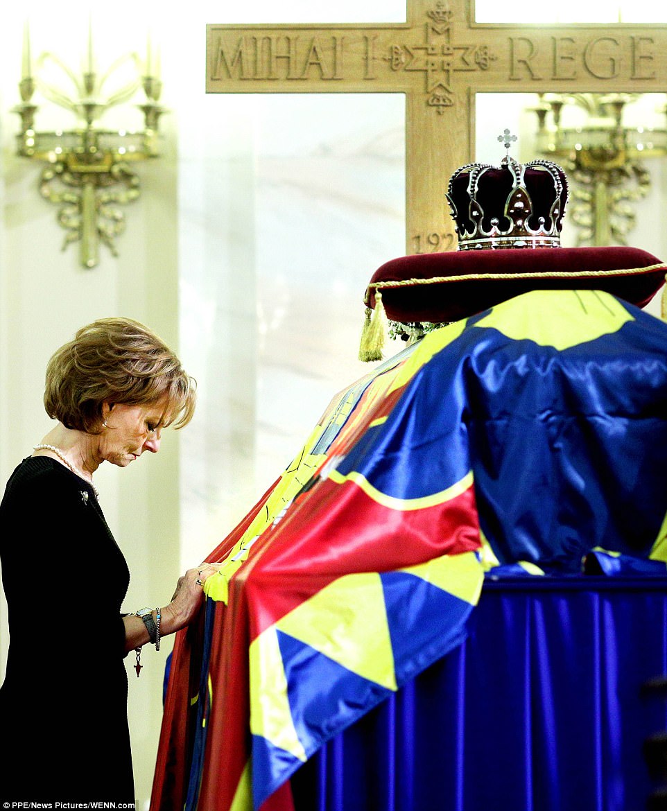 Romania mourns death of King Michael I, European royalties attend funeral 3 4760B90500000578 5185873 Last goodbye Princess Margaret of Hohenzollern daughter of forme a 5 1513451884861
