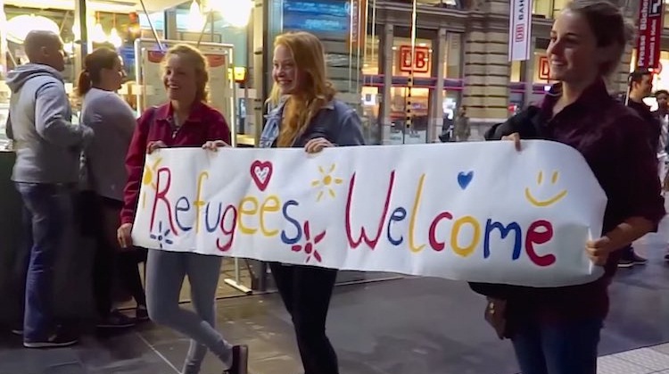 refugees welcome girls